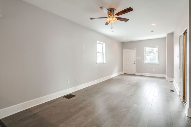 Building Photo - 1400 S 16th St