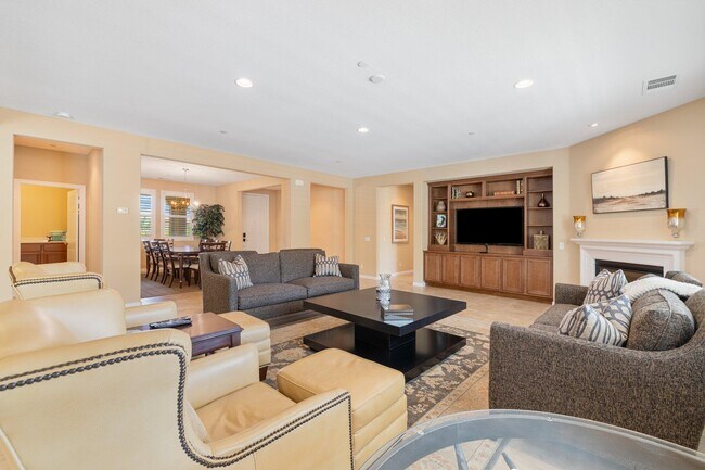 Building Photo - 73757 Picasso Dr