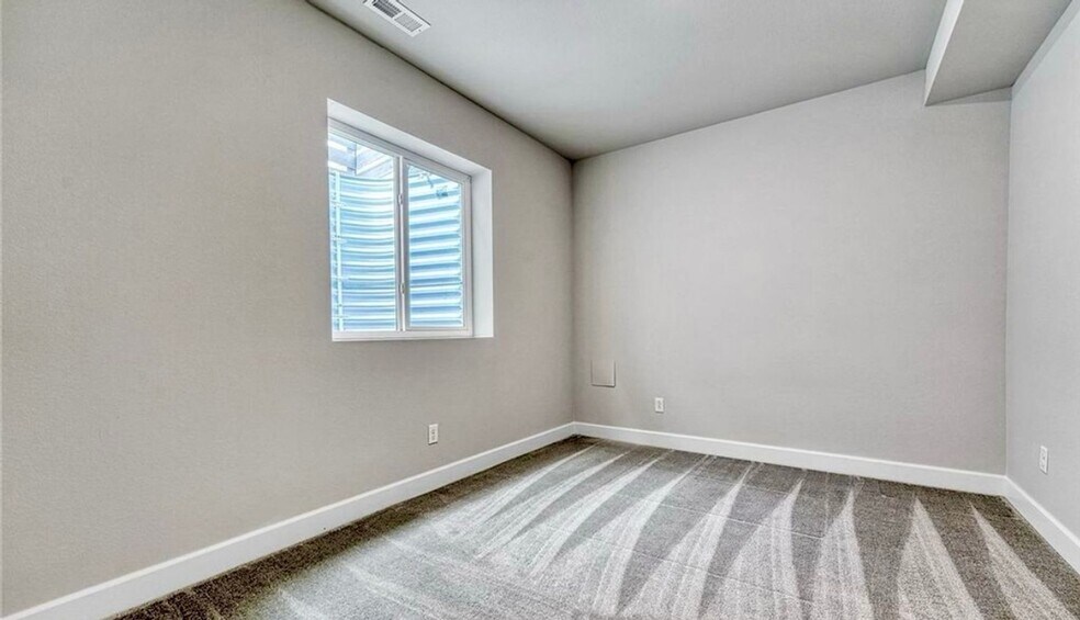 Building Photo - 8911 Eagle River St
