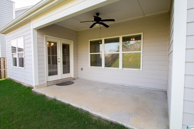 Building Photo - 1068 Aronimink Dr