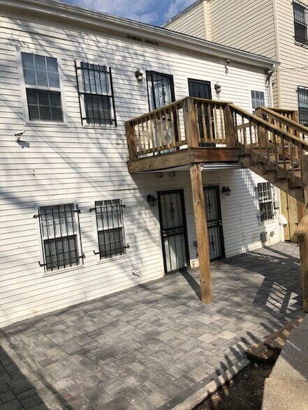 Building Photo - 1267 Meigs Place NE, Unit #3