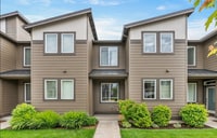 Building Photo - 6449 SE Genrosa St