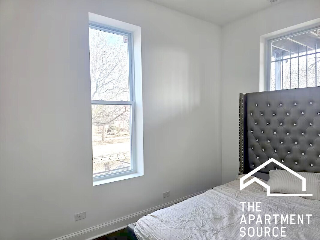 Building Photo - 2937 W Jackson Blvd