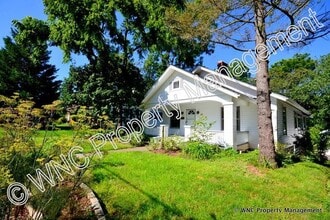 Building Photo - 42 Mitchell Ave