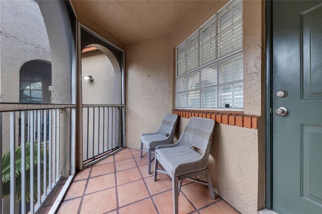 Building Photo - 333 SW 86th Ave