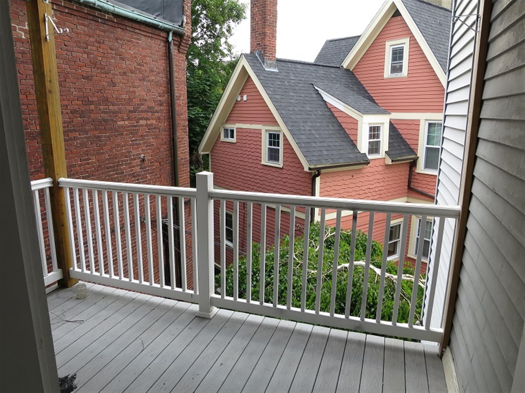 Building Photo - 6 Giles Park