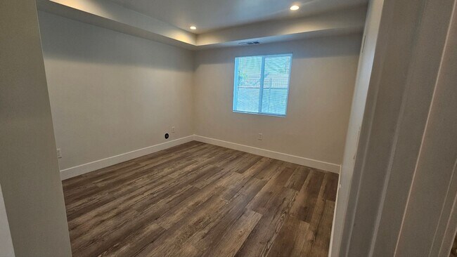 Building Photo - 10960 Avalon Blvd