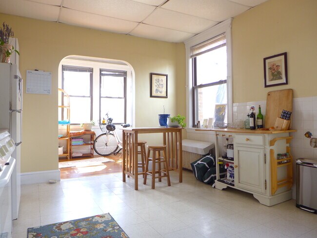 Building Photo - 97 Colborne Rd