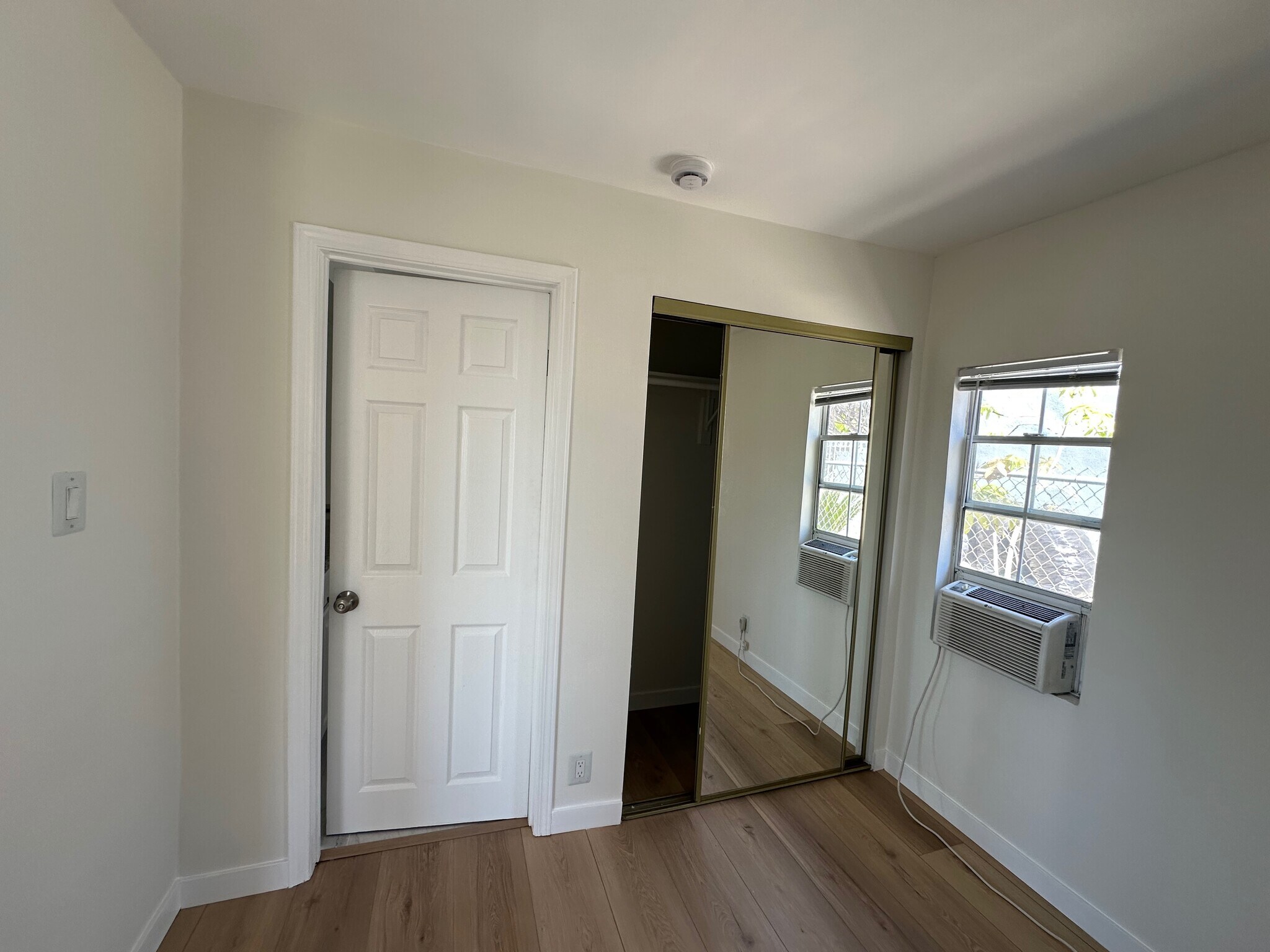 Building Photo - 3513 Loosmore St