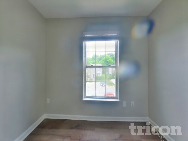 Building Photo - 2029 S Anvil Ln