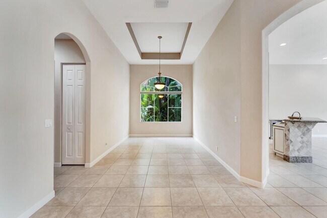 Building Photo - 8345 Pine Cay