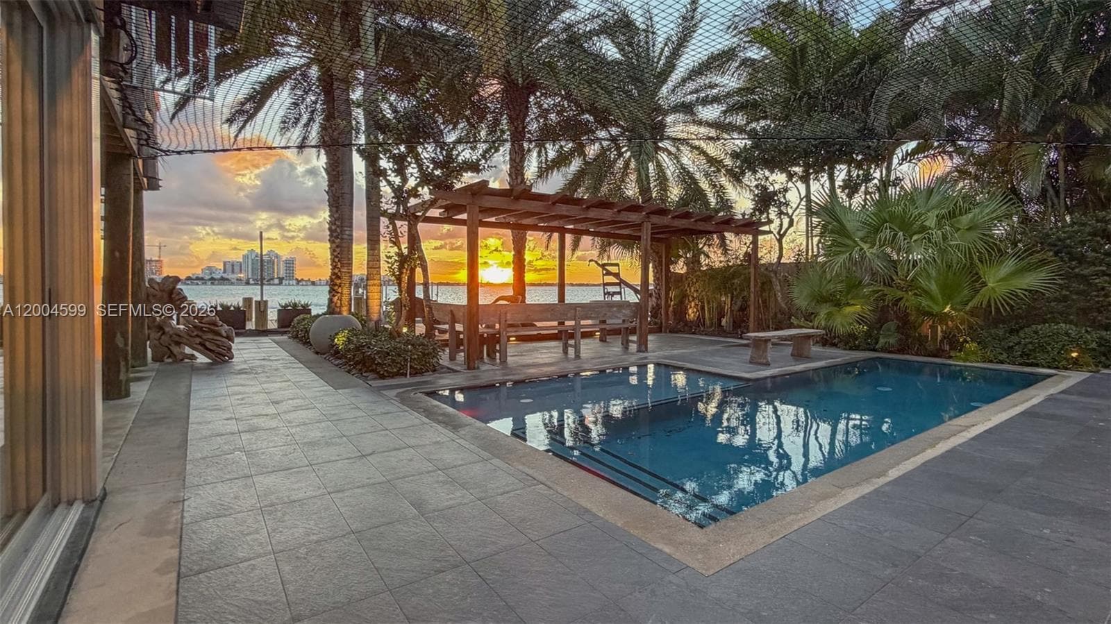 Building Photo - 7528 Buccaneer Ave