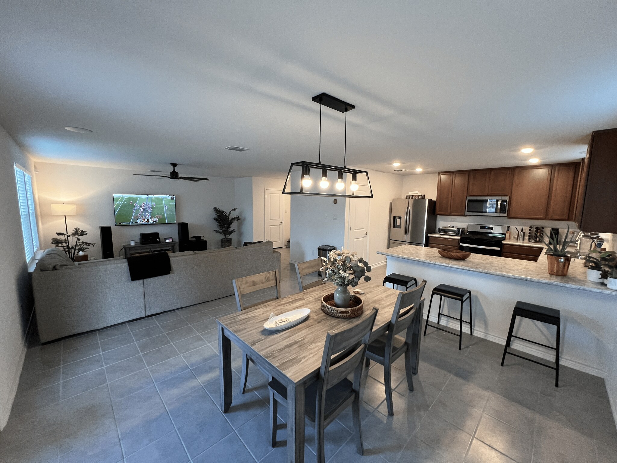 Great room (furnished) - 4845 Park Gln