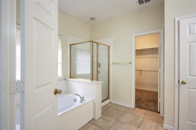 Building Photo - 624 Forest Hill Dr