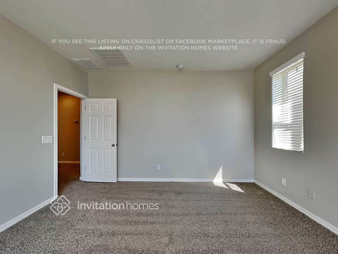 Building Photo - 21077 W Almeria Rd