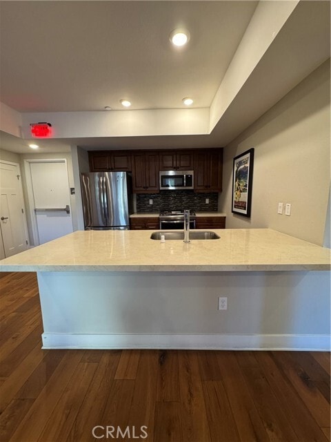 Building Photo - 627 Deep Valley Dr