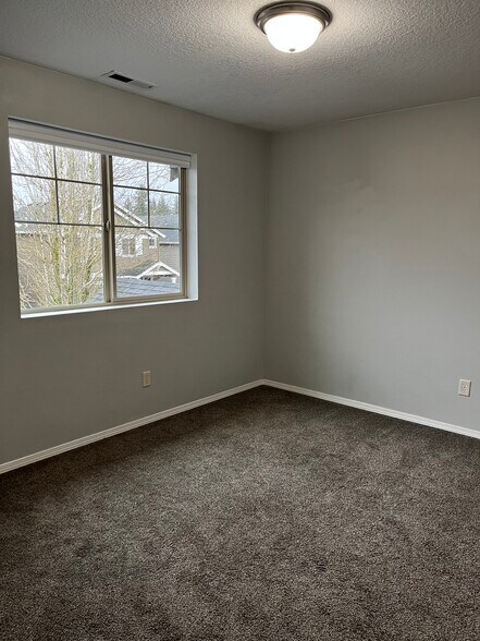 Building Photo - 3301 NW 47th Dr