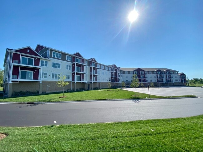 Building Photo - Vermillion Shores II