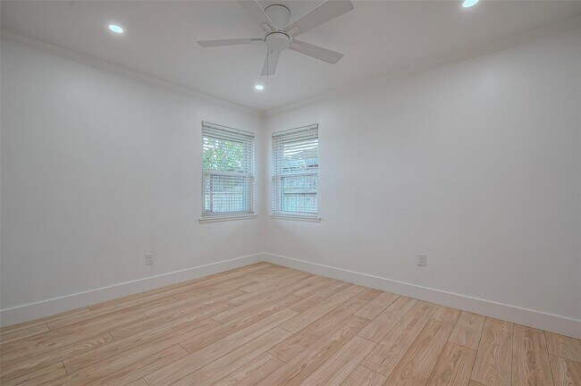 Building Photo - 2214 Nina Lee Ln