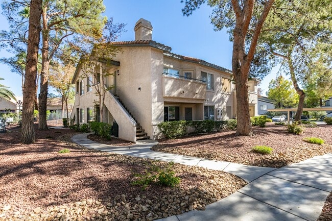 Building Photo - Ground Floor Condo for Rent