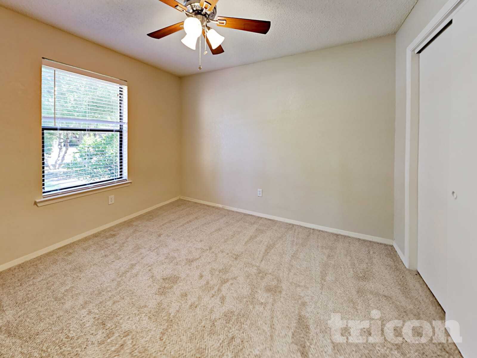 Building Photo - 5925 Fair Wind St