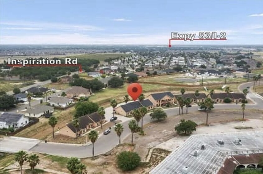 Building Photo - 2000 Circle Dr