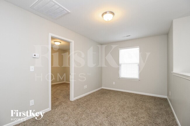 Building Photo - 5924 Odenton Ln