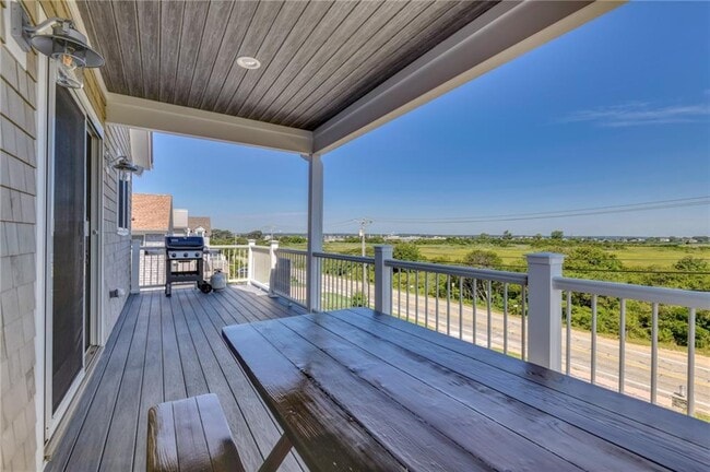 Building Photo - 154 Sand Hill Cove Rd