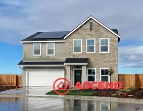 Building Photo - MOVE-IN SPECIAL: $500 Off Your First Month’s Rent! Beautiful home available in the desirable Goss...