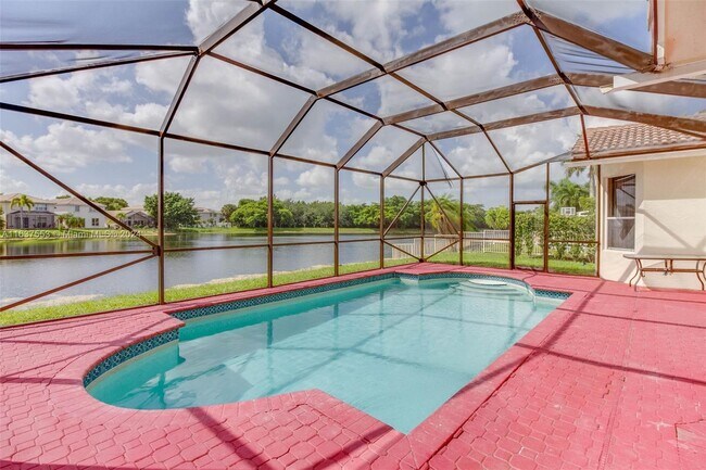 Building Photo - 2231 SW 164th Ave