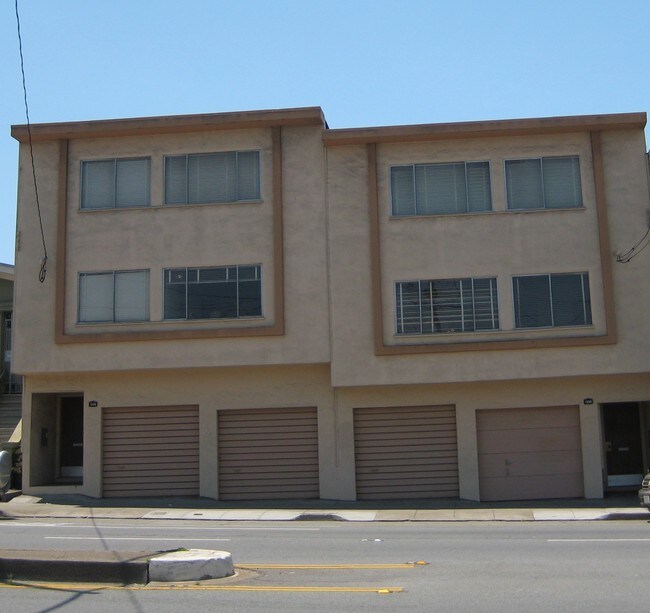 Primary Photo - 1256 Geneva Ave