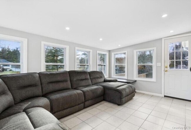 Building Photo - 98 Widmer Rd