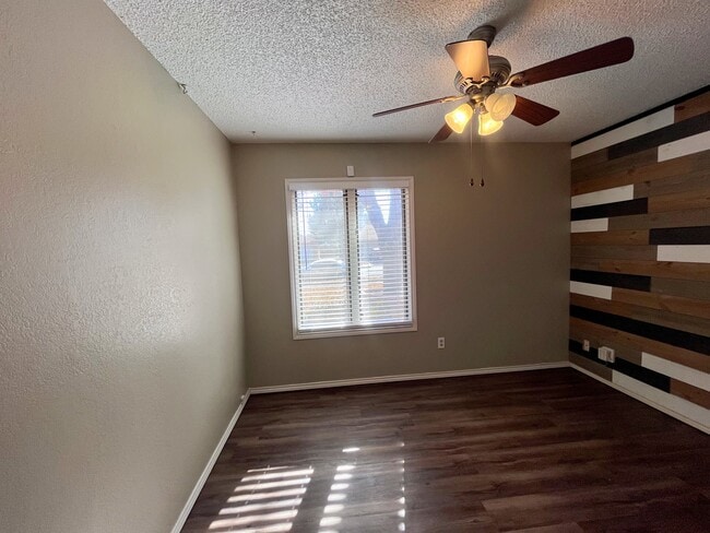 Building Photo - 5718 88th St