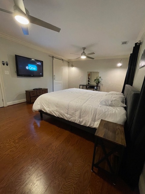 Building Photo - Room in House on Vanderbilt Ln NW