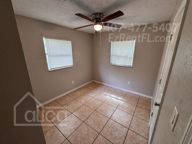 Building Photo - 802 Orange Ave