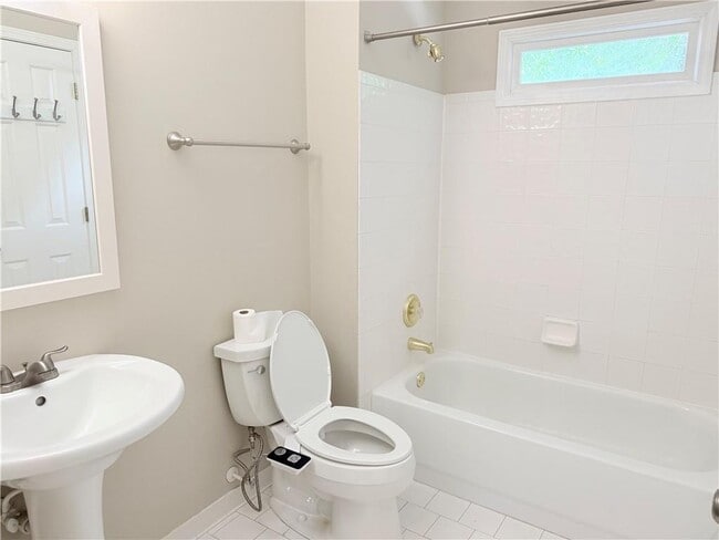 Building Photo - 4041 Vinings Mill Ct