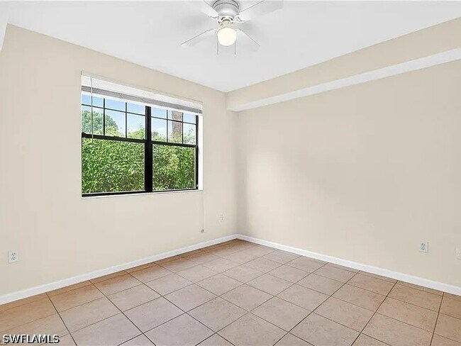 Building Photo - 13010 Positano Cir