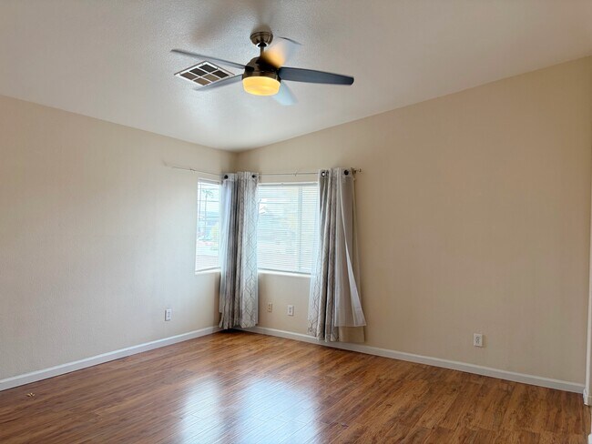Building Photo - 4617 Dealers Choice Way