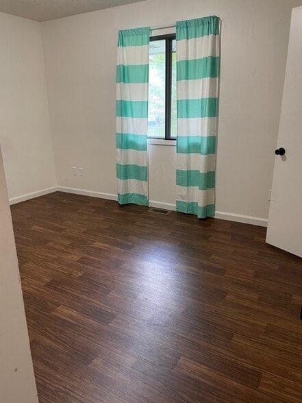 Bedroom 1 - 4200 Enden Ln