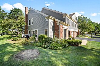 Building Photo - 2462 E Towne Blvd