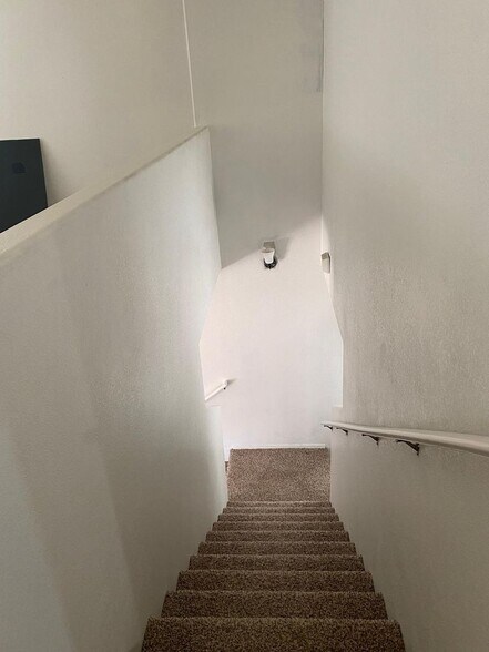 Building Photo - 7805 S Hidden Places Loop