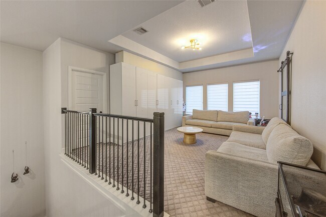 Building Photo - 1815 Longcroft Ln