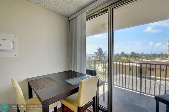 Building Photo - 525 N Ocean Blvd