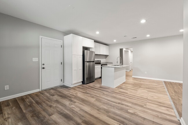 Building Photo - 1780 Brewer Blvd SW