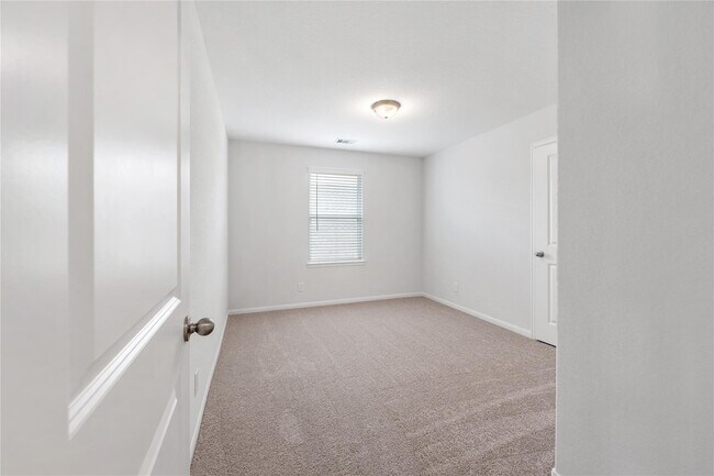 Building Photo - 208 Cambria Green Ln