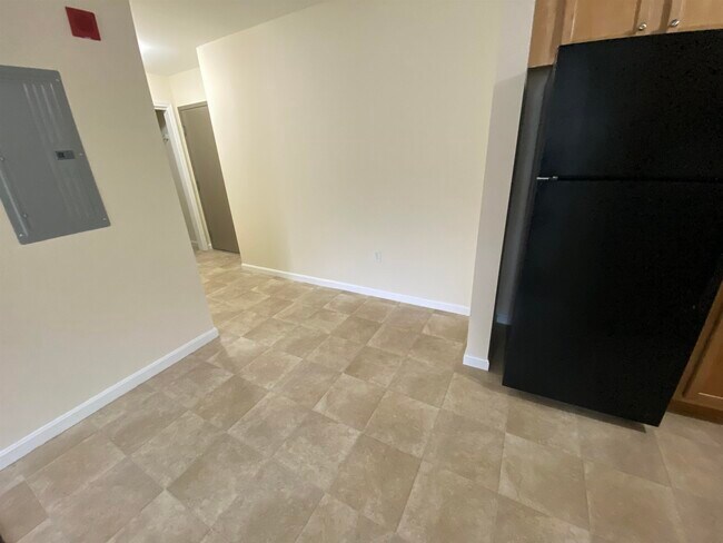 Building Photo - 80 Sentinel Court