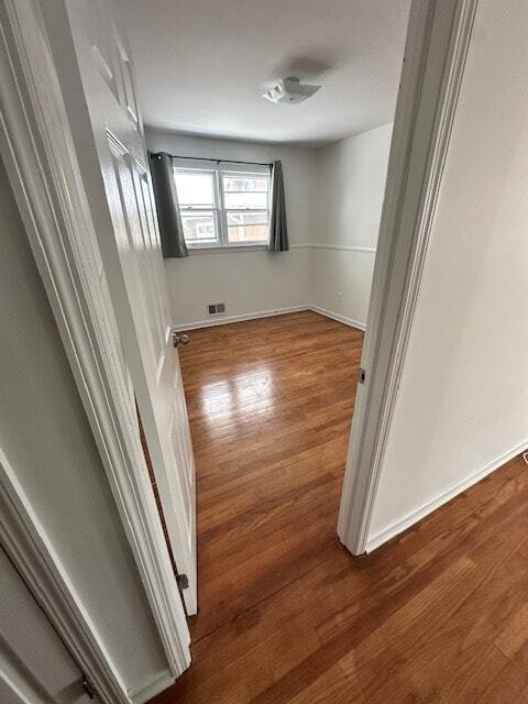 Building Photo - 130 Lincoln Ave