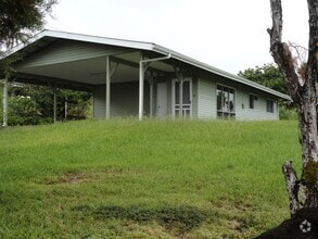 Building Photo - Nice 3BR/1BA in lower Kaumana