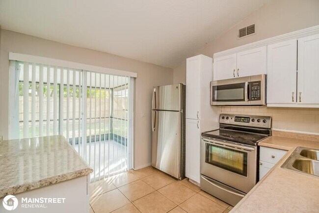 Building Photo - 10114 Enchanted Oaks Ct