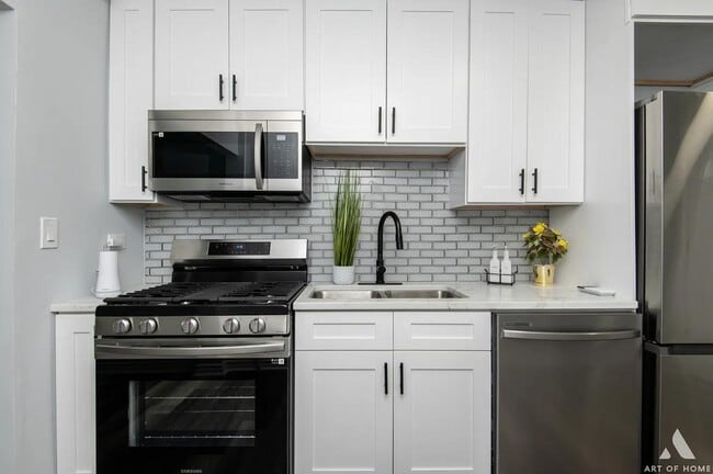 Building Photo - 1486 Burnham Ave